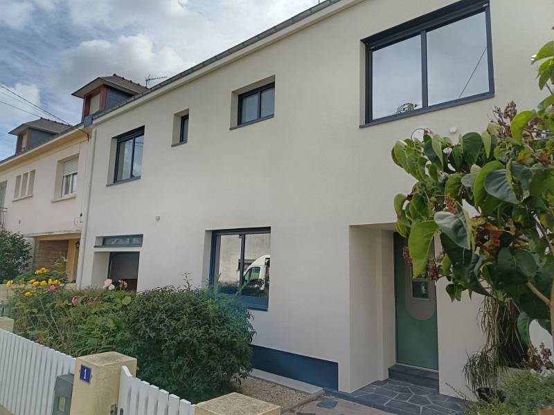 Isolation thermique par l'extérieur sur une maison individuelle